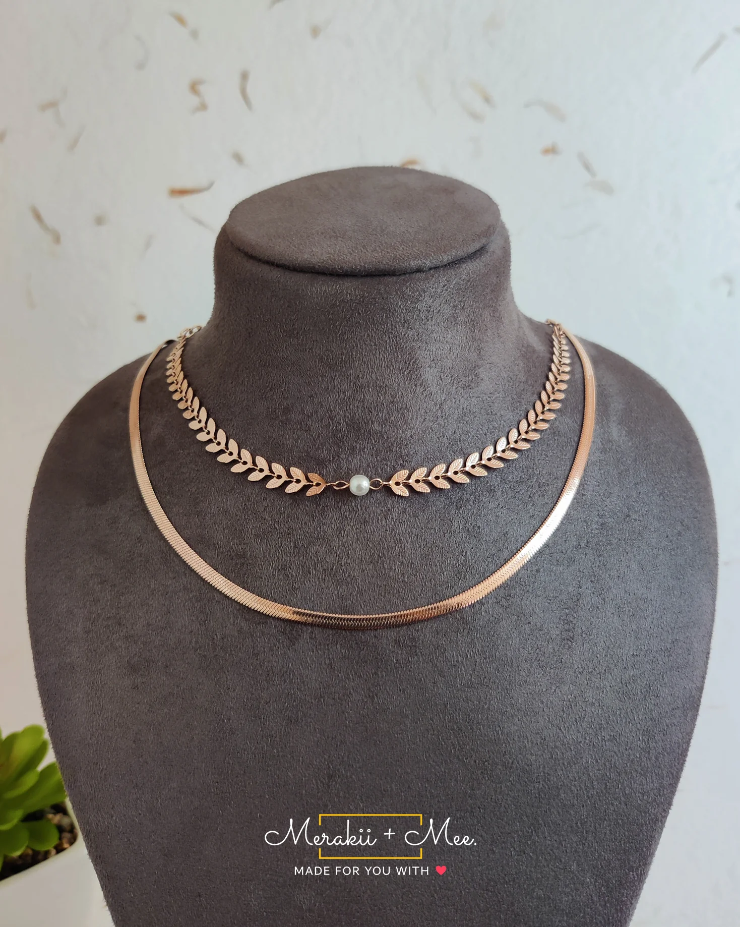 2 Layered Leaf Necklace - Image 3